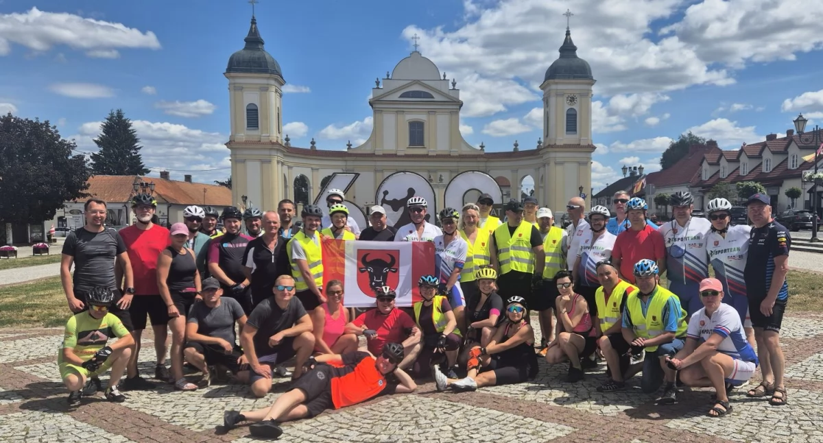 Udany dwudniowy rajd rowerowy „Zambrów na rowery” – 45 rowerzystów przemierzyło malownicze trasy Podlasia [FOTO]