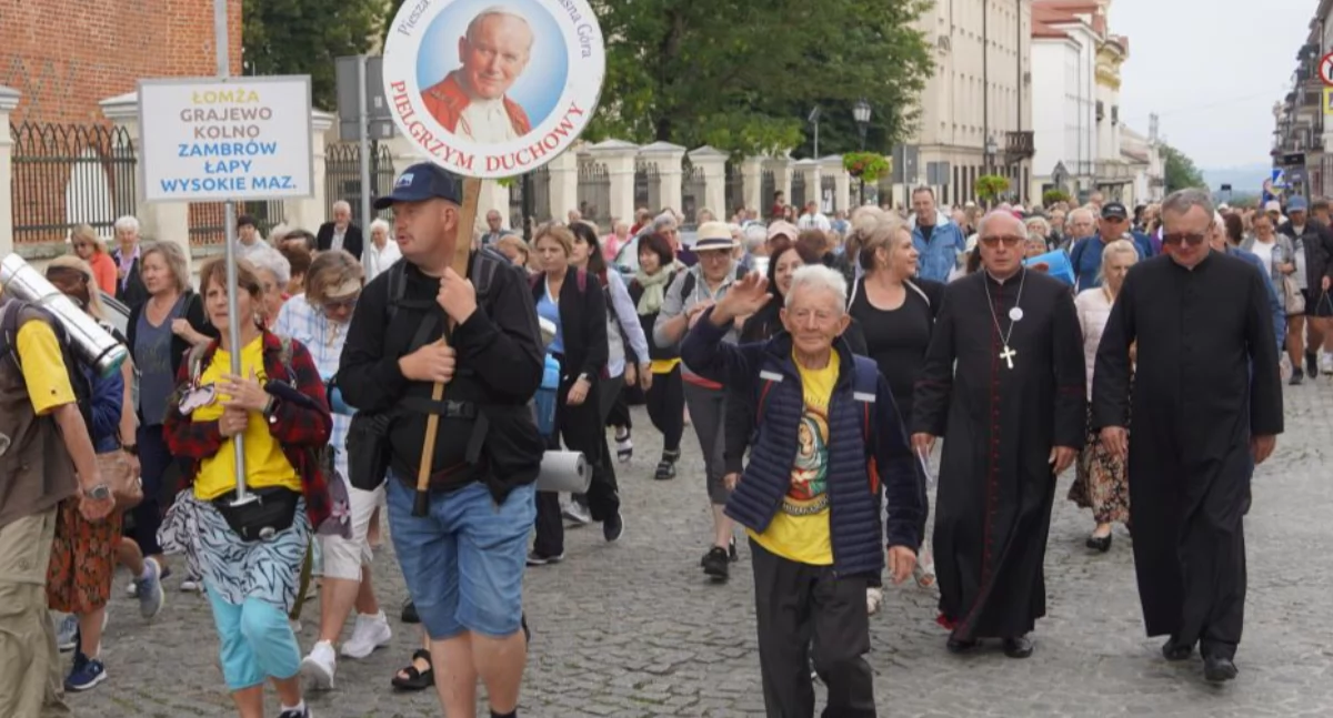 Wyruszyła pielgrzymka na Jasną Górę [FOTO+VIDEO]