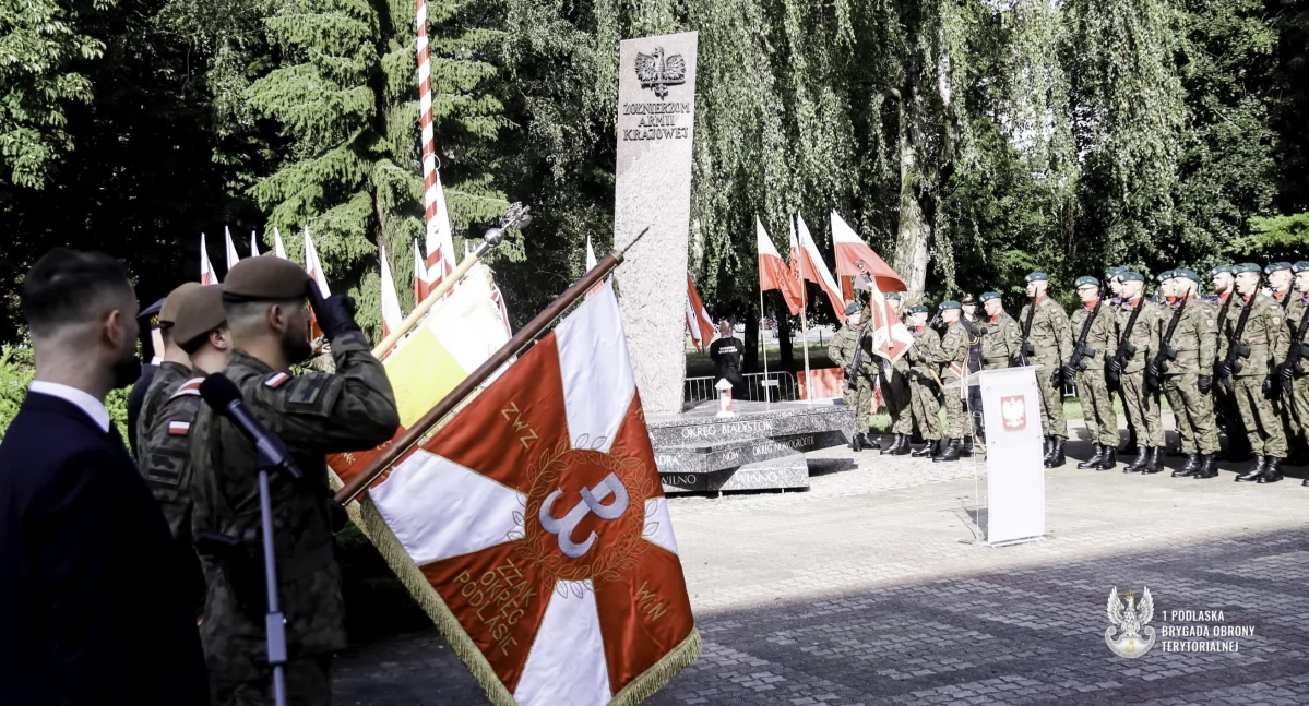 Żołnierze 1. PBOT uczcili 81. rocznicę wybuchu powstania warszawskiego [FOTO]