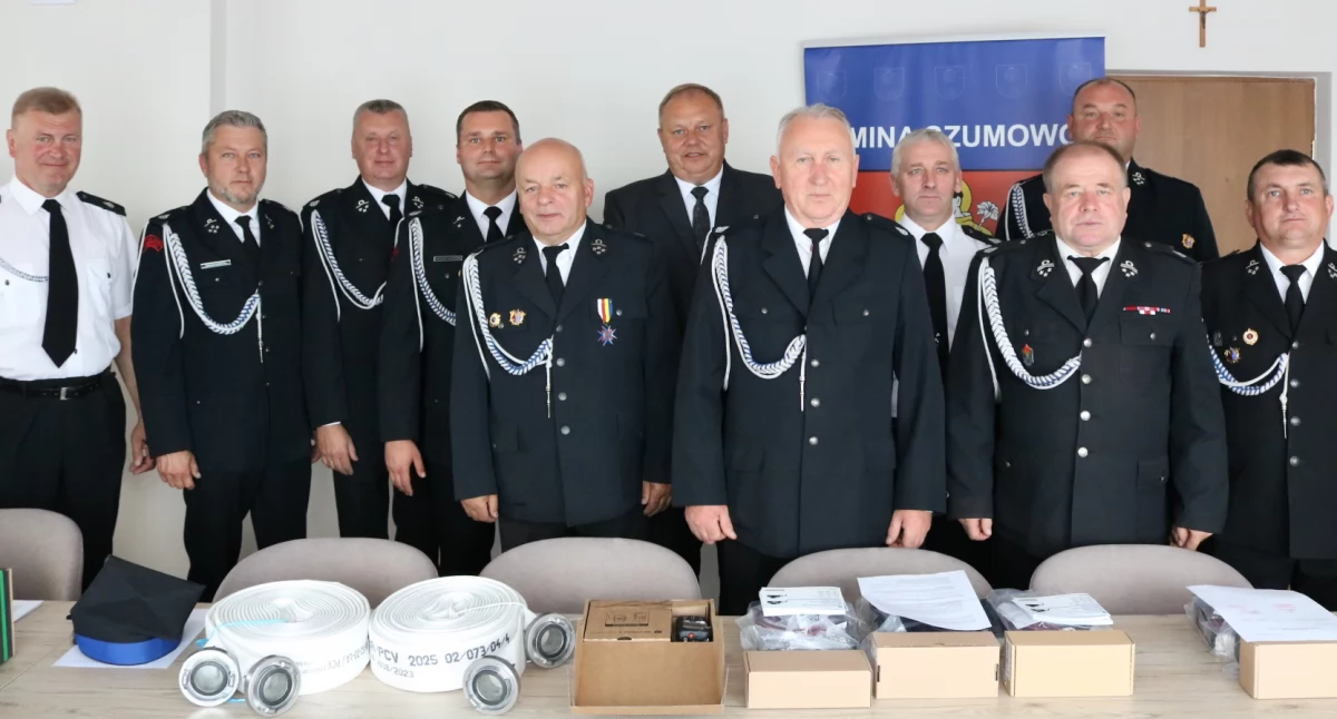 Jednostki OSP z terenu Gminy Szumowo otrzymały sprzęt strażacki [FOTO]