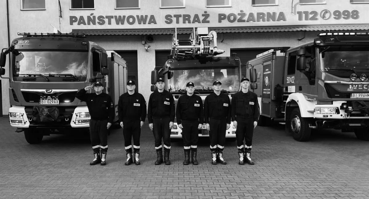 Strażacy oddali hołd zmarłemu na służbie koledze [FOTO+VIDEO]