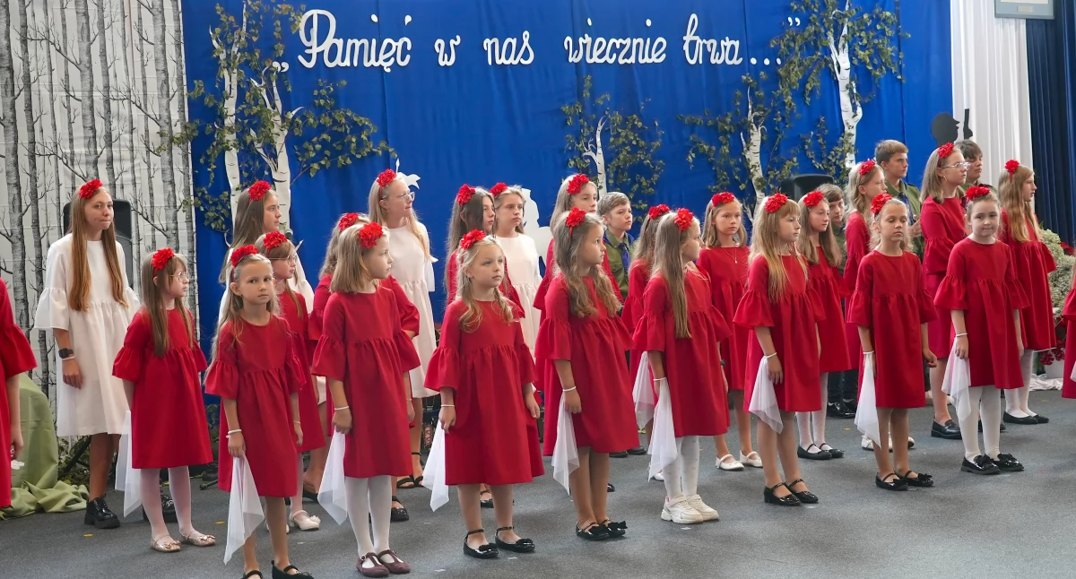 Szkoła Podstawowa w Rutkach-Kossakach ma 120 lat! [FOTO+VIDEO]