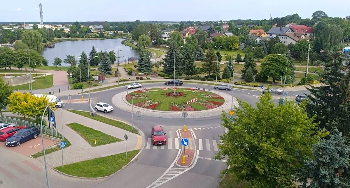 Wiemy, kto zajmie się utrzymaniem miejskich terenów zielonych w Zambrowie. Miasto wybrało wykonawcę