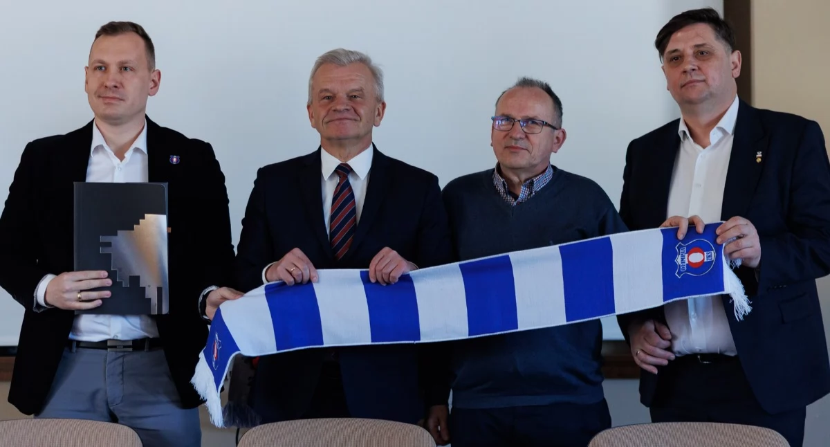 Prawie 100 tysięcy złotych dla regionalnych klubów piłkarskich [FOTO]