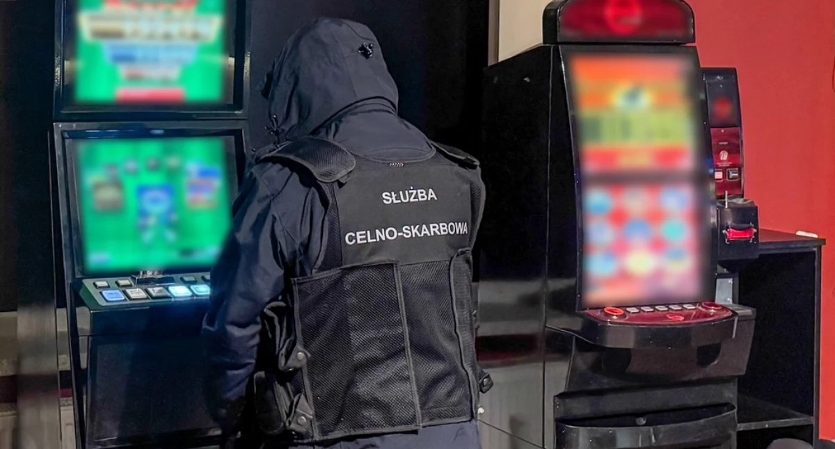 Celnicy zlikwidowali nielegalny salon gier [FOTO]