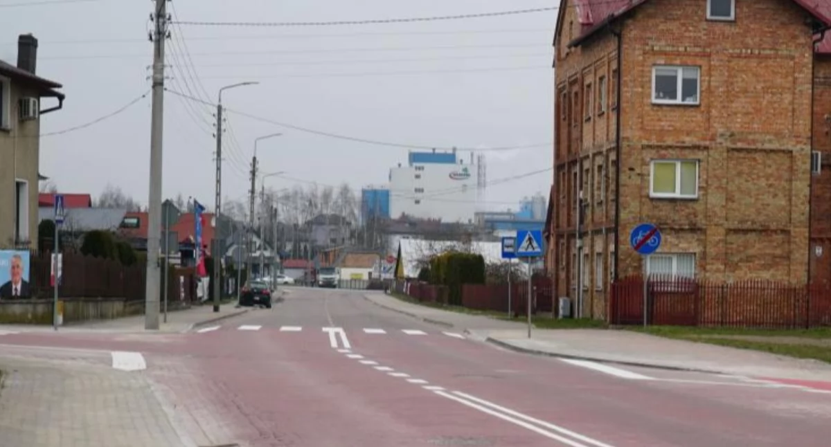 Czy droga doczeka się naprawy w 2026 roku? Radny Rykaczewski interweniuje w sprawie remontu fragmentu ul. Obrońców Zambrowa