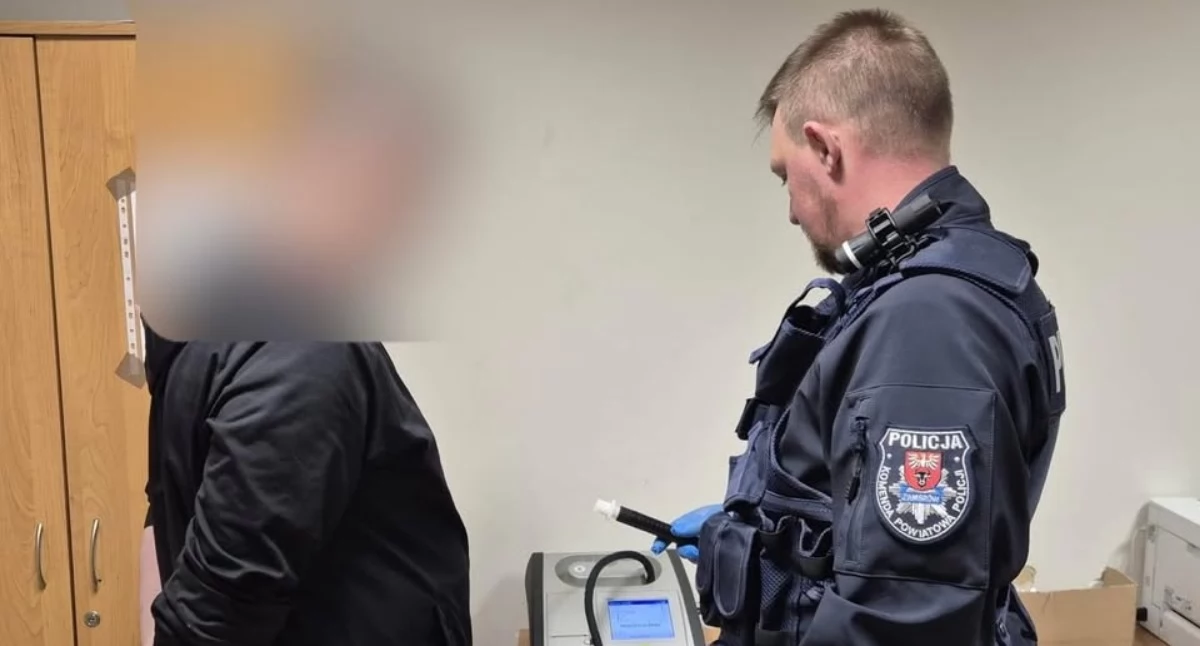Nietypowy manewr zdradził pijanego kierowcę. 34-latek stracił prawo jazdy