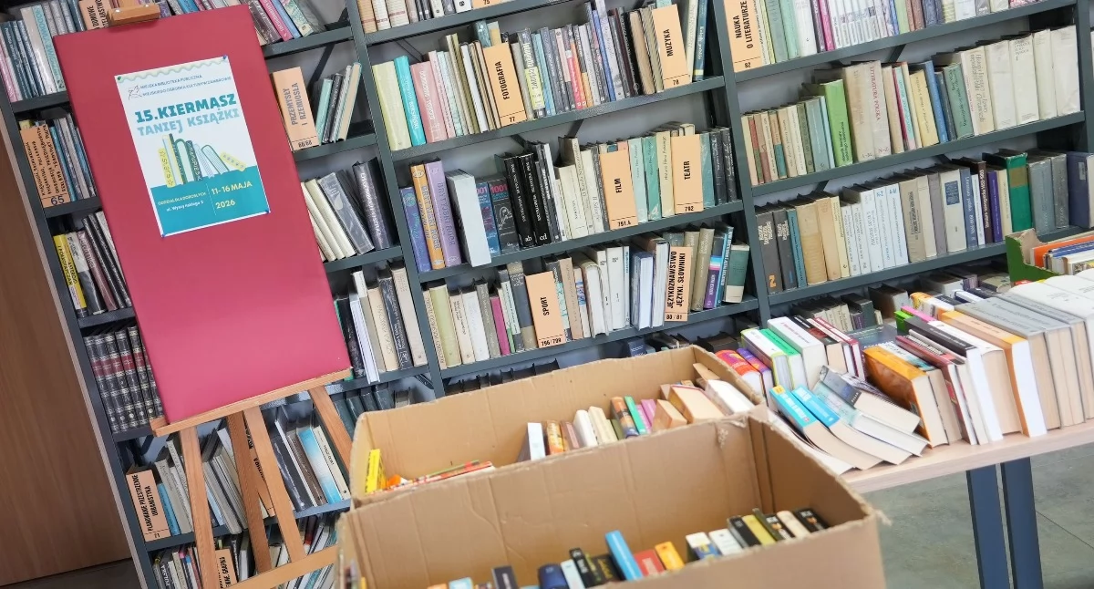 Trwa Kiermasz Taniej Książki w MBP. Tego nie można przegapić! [FOTO+VIDEO]