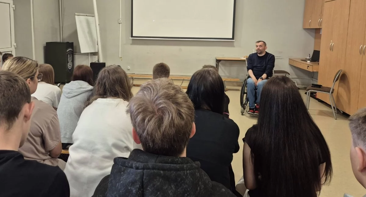 Młodzież z ZSA rozmawiała o konsekwencjach ryzykownych zachowań [FOTO]