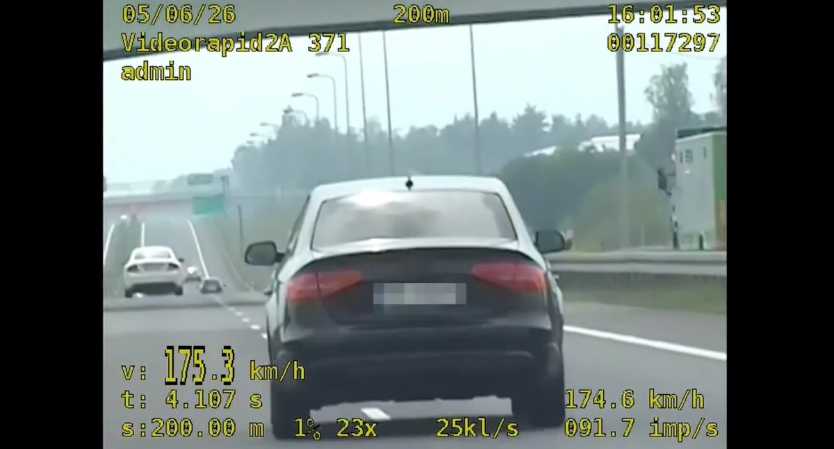Pirat drogowy na trasie S8: zatrzymane prawo jazdy, 1500 zł mandatu i 13 punktów karnych [VIDEO]