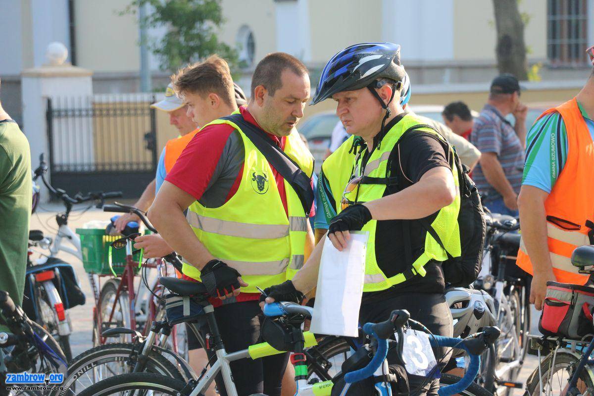Wyruszyli na pielgrzymkę rowerową do Hodyszewa [foto]