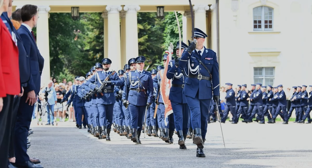 Święto Policji w podlaskim garnizonie. Awansowało ponad 400 funkcjonariuszy [FOTO]