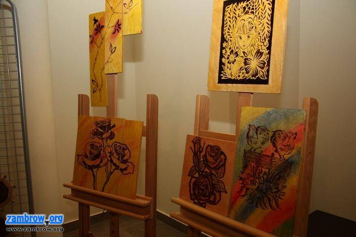 Rękodzieło artystyczne można oglądać w Galerii Centrum Kultury