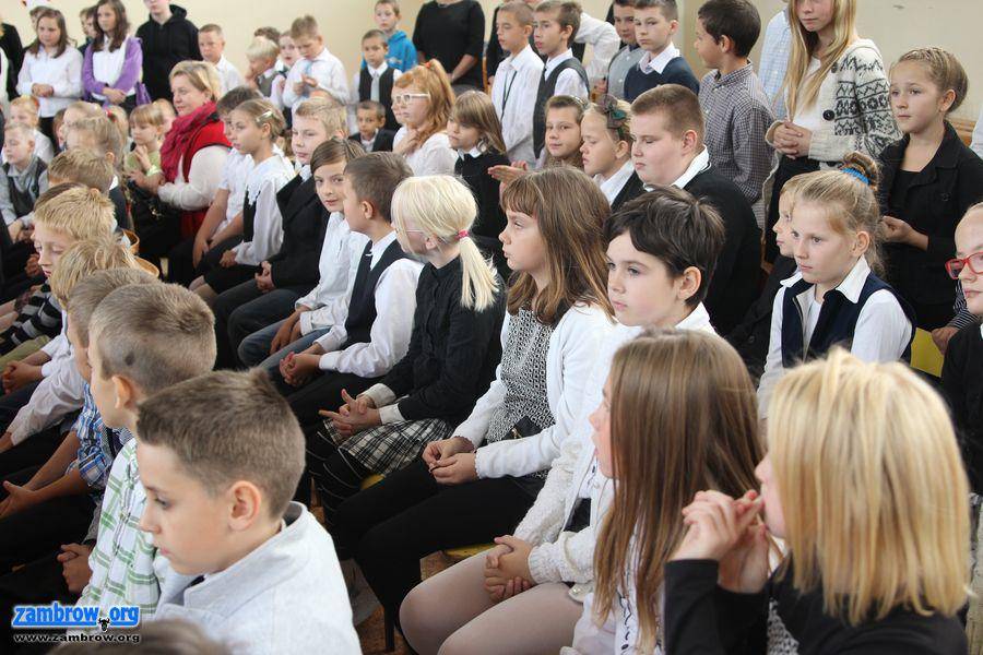 Uroczystości Dnia Nauczyciela w Zambrowie [foto z 4 szkół]