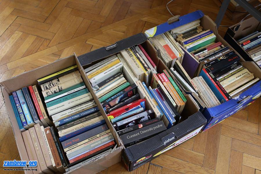 Trwa VII Kiermasz Taniej Książki [foto]