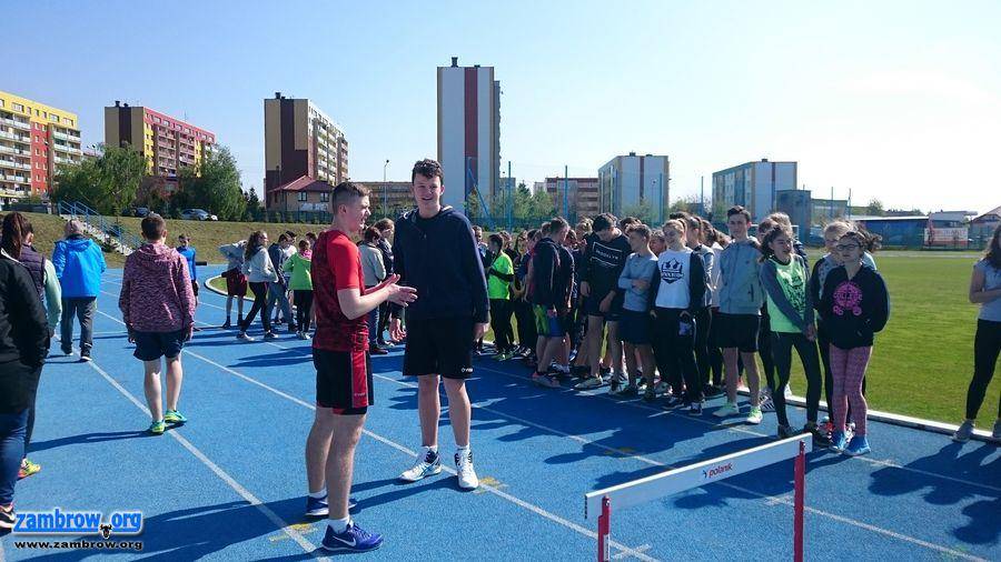 Gimnazjaliści rywalizowali w lekkiej atletyce 
