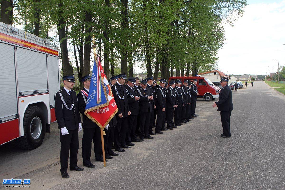 Gminne obchody Dnia Strażaka [foto]