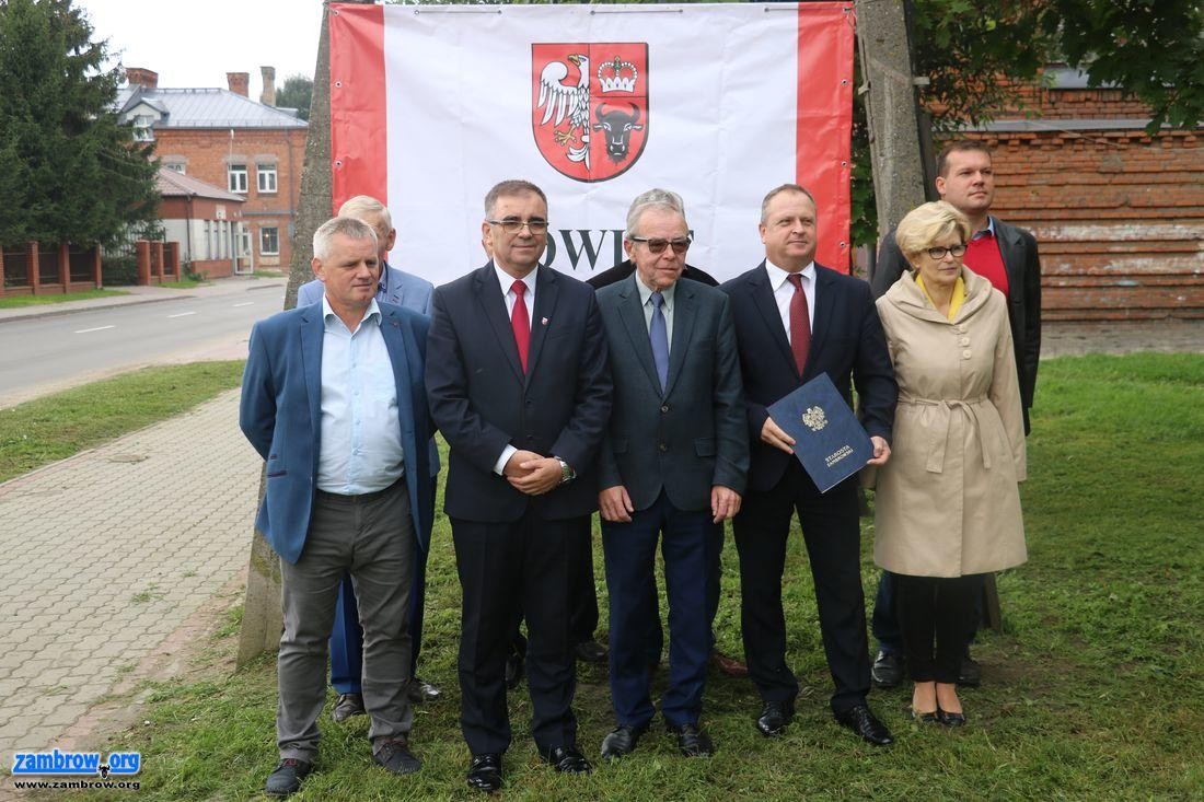Nietypowy „briefing prasowy”. Czyżby ruszyła kampania wyborcza? [foto]
