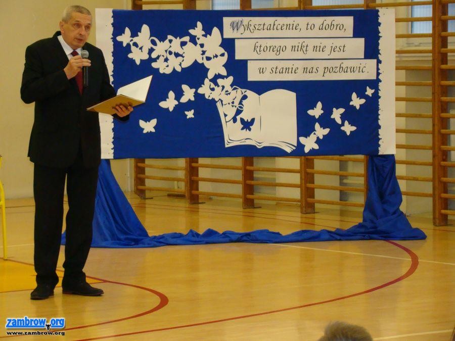 Dzień Nauczyciela w zambrowskiej „Piątce” [foto]