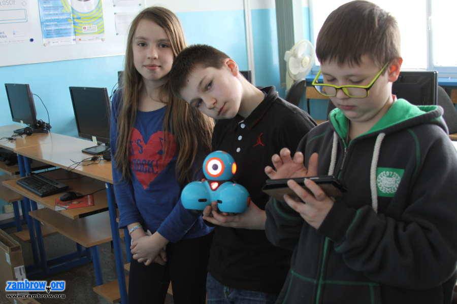 Programowanie robotów w zambrowskiej „Trójce”