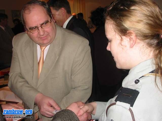 Wyższy dodatek za wychowawstwo i nowa ulica gen. Stefana Kosseckiego w Zambrowie