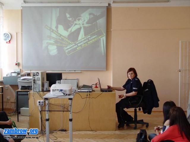 Nie ufaj bezgranicznie - policja spotyka się z uczniami