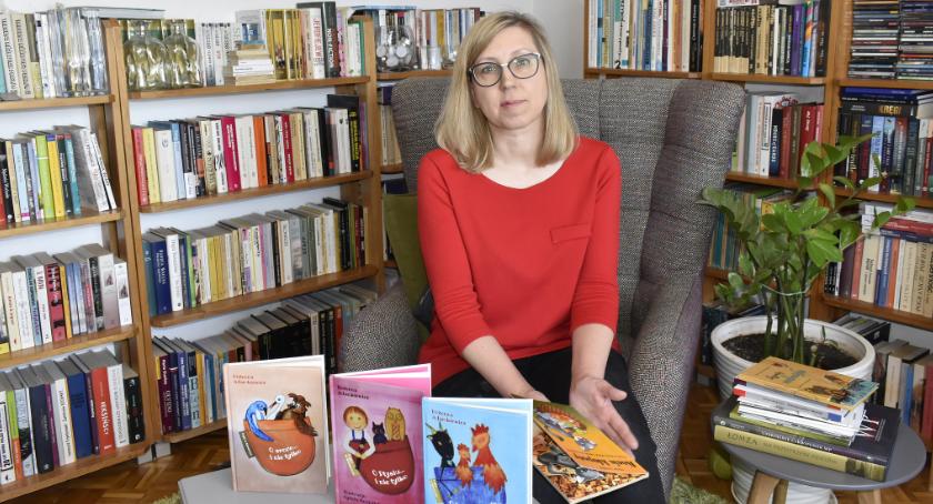 Zambrowska biblioteka zaprasza na pierwszy odcinek z cyklu KSIĄŻKI Z ZAMBROWA: „Kreacja” E. Sarnackiej-Mahoney