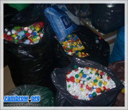 Przynieś plastikowe nakrętki do Caritasu! 