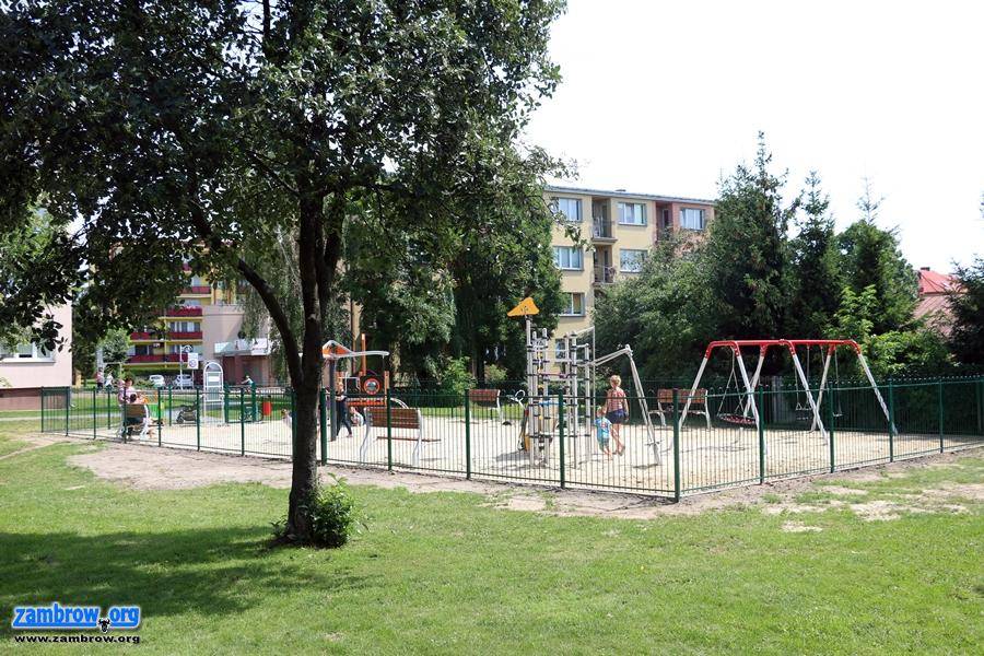 Nowy plac zabaw na osiedlu Północ [foto]