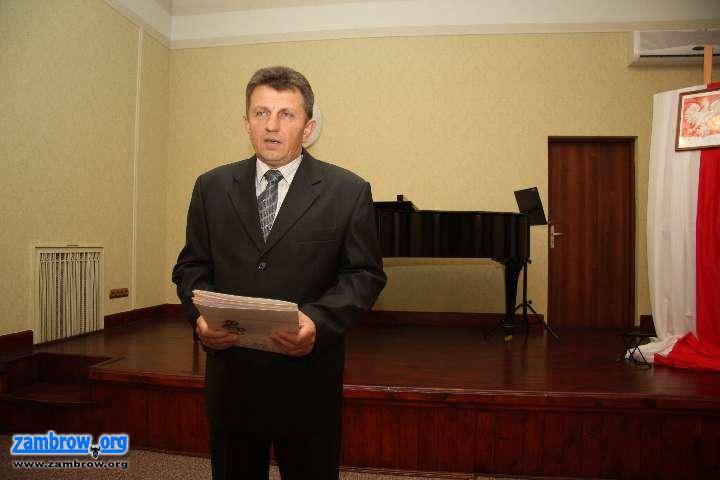 Uczniowie zagrali nauczycielom