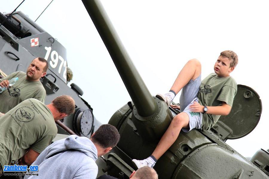 I Zlot Pojazdów Militarnych zakończony obozem wojskowym [foto+video]