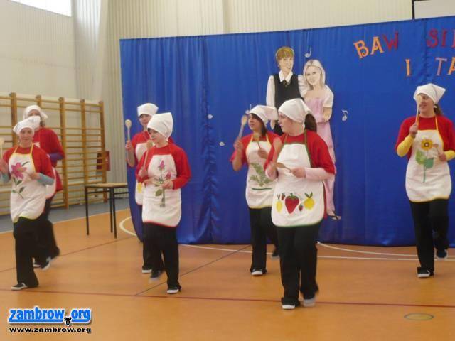 Choreografią i wyczuciem rytmu oczarowały jury