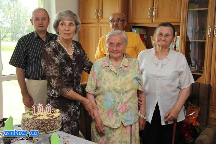 Kwiaty i list od premiera. Pani Janina Zalewska skończyła 100 lat