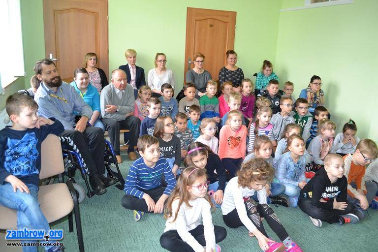 Podopieczni ŚDS spotkali się z najmłodszymi mieszkańcami Zambrowa