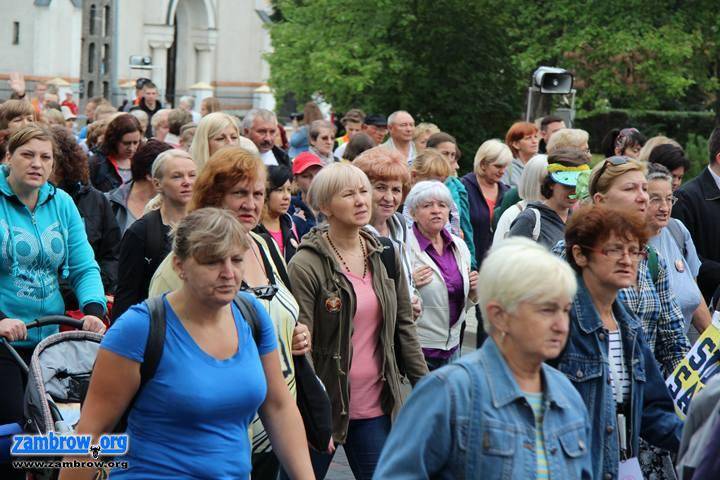 Rano z Zambrowa wyruszyła piesza pielgrzymka do Hodyszewa [foto + video]
