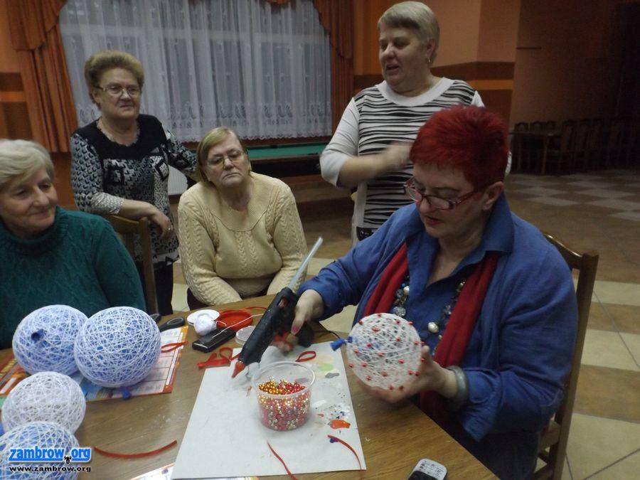Bożonarodzeniowe warsztaty rękodzieła artystycznego w gminie Szumowo