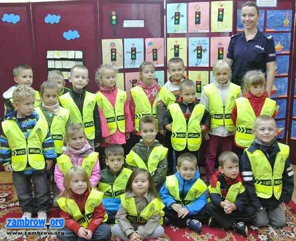 Policjanci dzieciom
