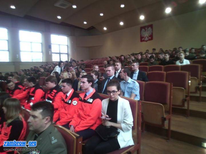 Uczniowie ZSA na inauguracji Forum Klas Mundurowych w Białymstoku