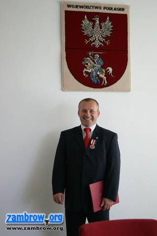 Artur Więzowski odznaczony przez Marszałka Województwa