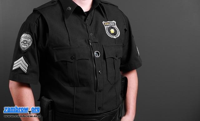 Policjanci z kamerami na mundurach. Podlascy policjanci na pierwszy strzał