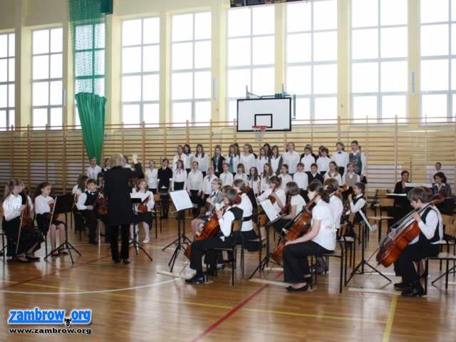 Koncert orkiestry smyczkowej w SP4