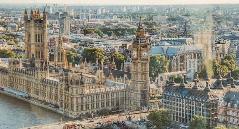 Jak poczuć się bezpiecznie podczas zwiedzania Londynu?