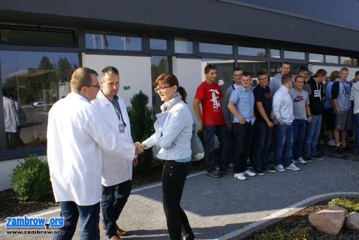 Uczniowie „Czerwoniaka” nie zostaną na lodzie