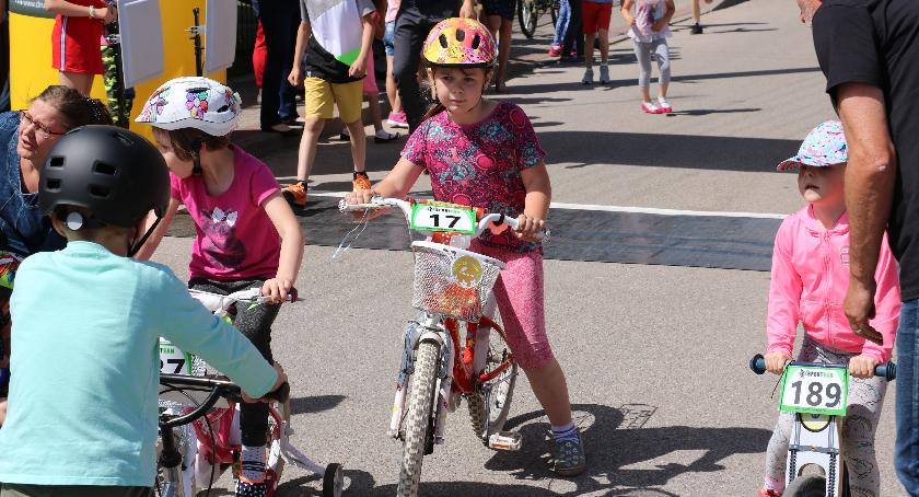Wyścigi rowerowe na Dzień Dziecka