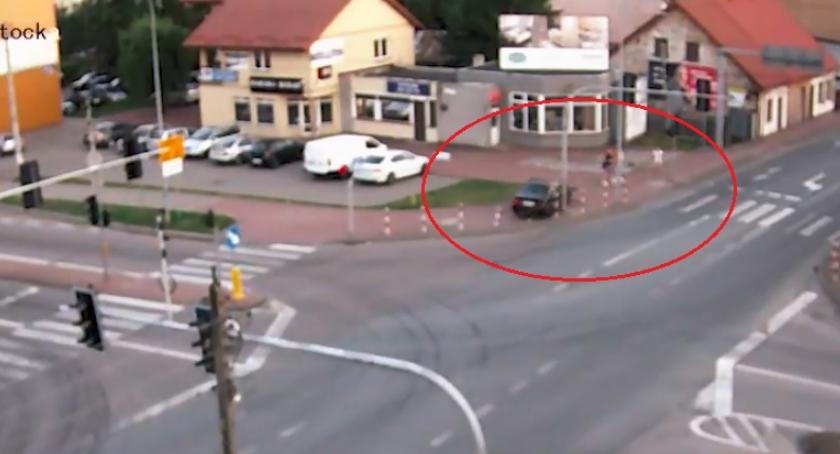 Auto wjechało na chodnik w centrum miasta [video]