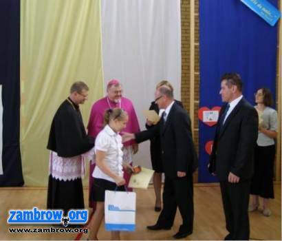 Obchody Dnia Papieskiego w Szkole Podstawowej w Osowcu
