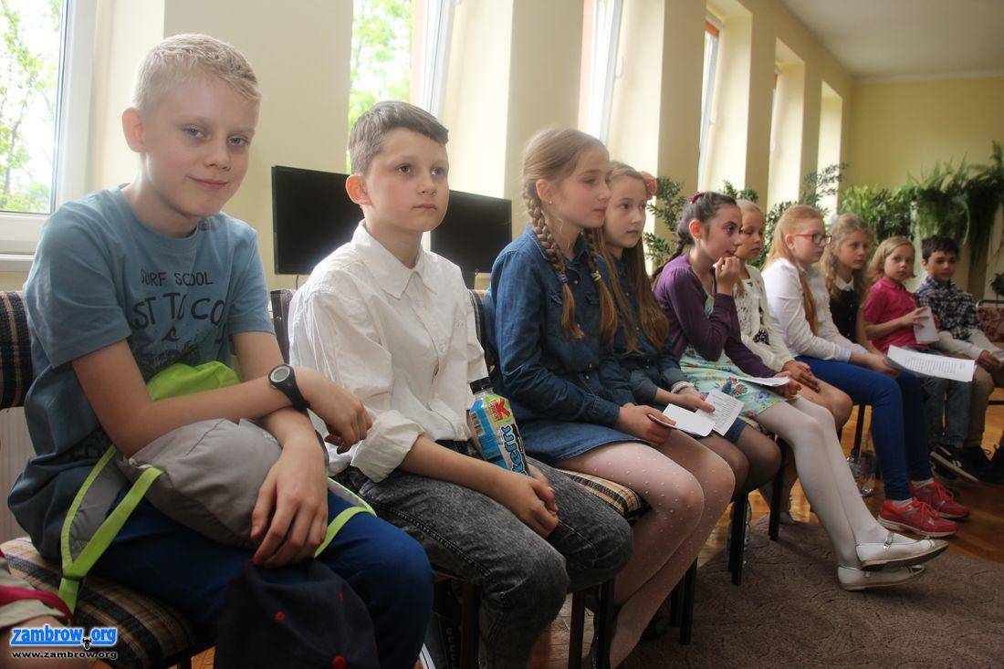 Recytowali ulubione wiersze o książkach [foto]