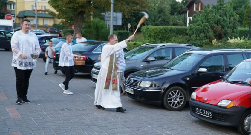 Mieszkańcy Zambrowa poświęcili auta [foto]