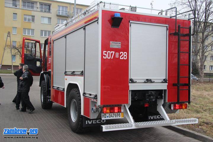 OSP w Starym Skarżynie ma nowy wóz strażacki [foto]