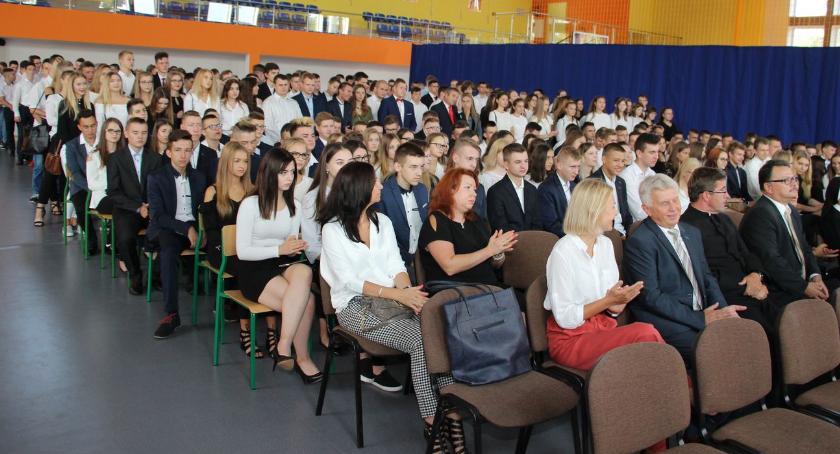 ZS1 - galeria zdjęć z rozpoczęcia roku szkolnego 2018/2019 [foto]